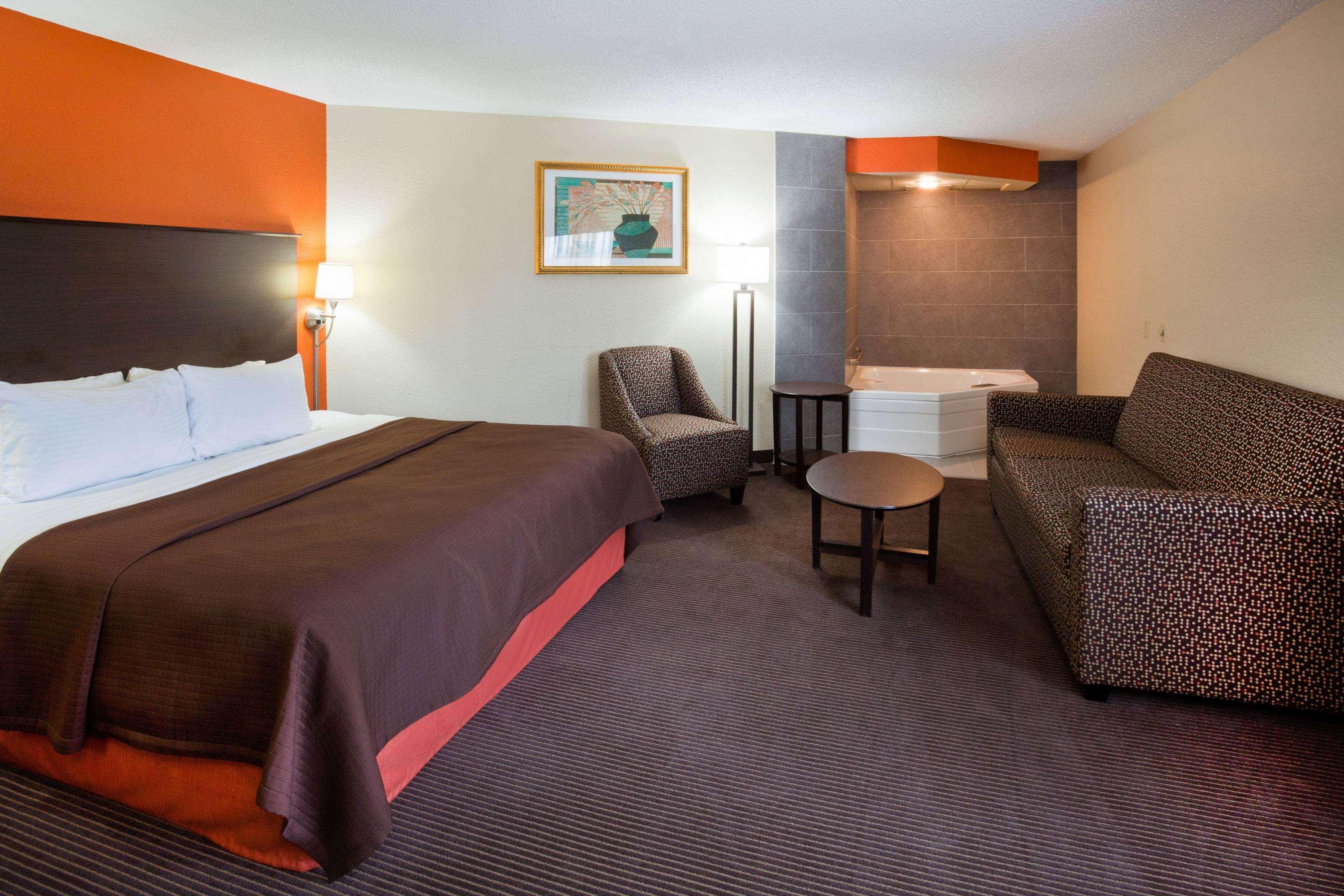 อเมริกอินน์ บาย วินด์แฮม โพลเวอร์ สตีเฟนส์ พอยต์ Hotel Plover ภายนอก รูปภาพ