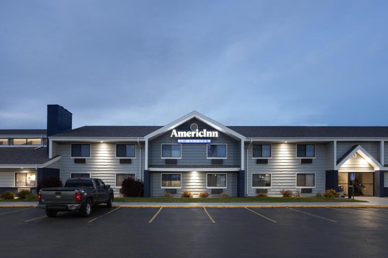 อเมริกอินน์ บาย วินด์แฮม โพลเวอร์ สตีเฟนส์ พอยต์ Hotel Plover ภายนอก รูปภาพ
